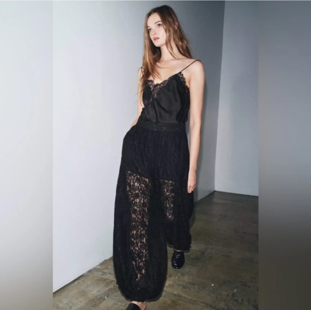 Zara NWT LACE BALLOON PANTS Black Size XS and S